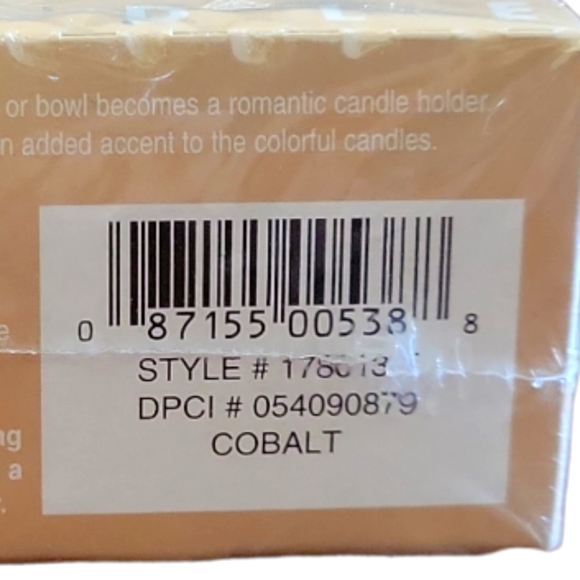 HOST PICK 😊 Vtg Floating Cobalt Blue Candle 13 Hrs Burn Time. - Picture 3 of 4